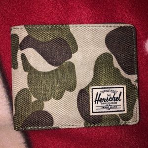camo herschel wallet